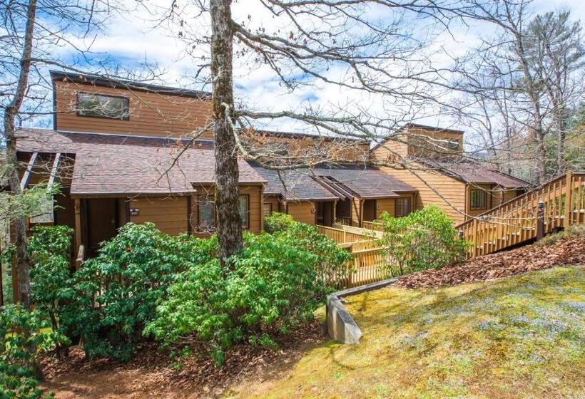 فندق Fairway Forest