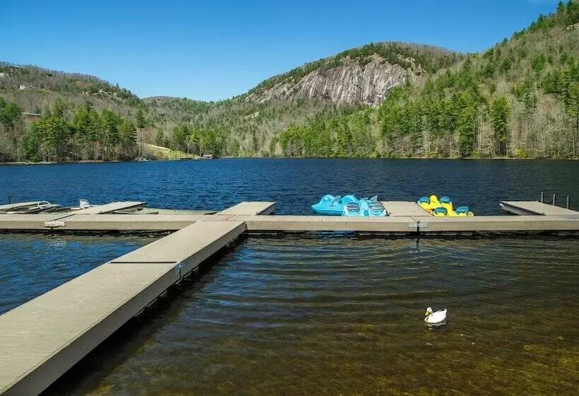 فندق Fairway Forest