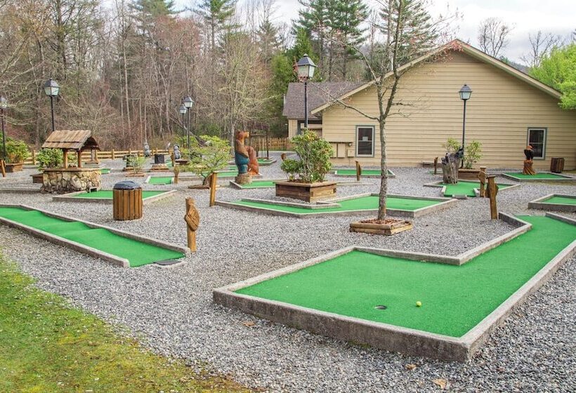 فندق Fairway Forest