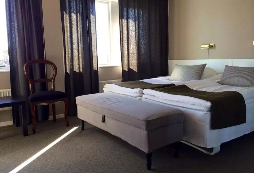 בית מלון כפרי L Garvaren