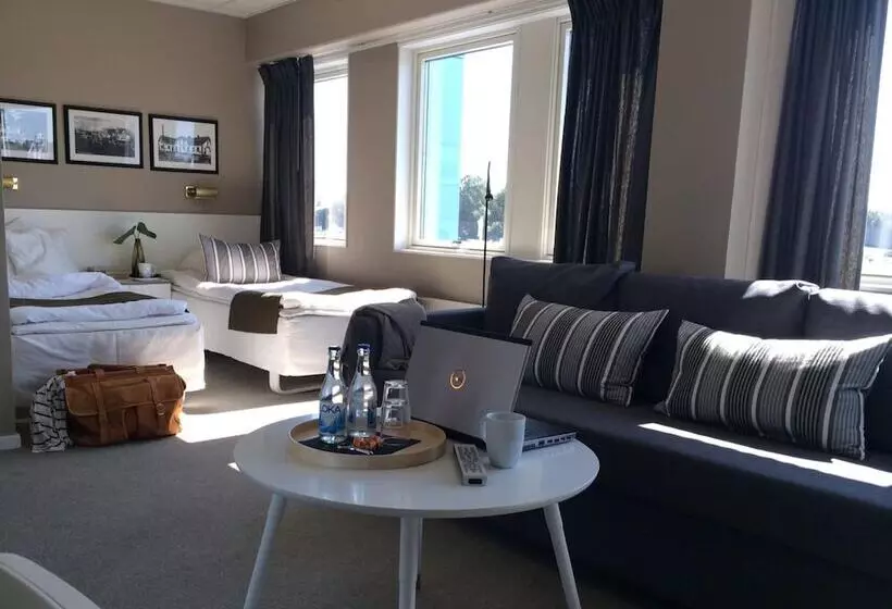 בית מלון כפרי L Garvaren