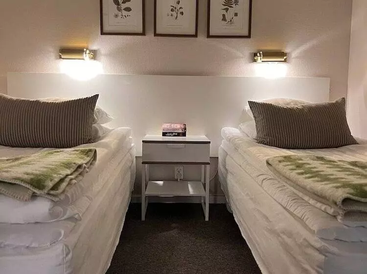 בית מלון כפרי L Garvaren