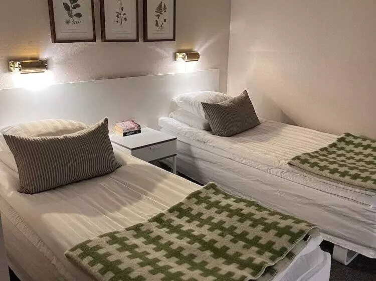 בית מלון כפרי L Garvaren