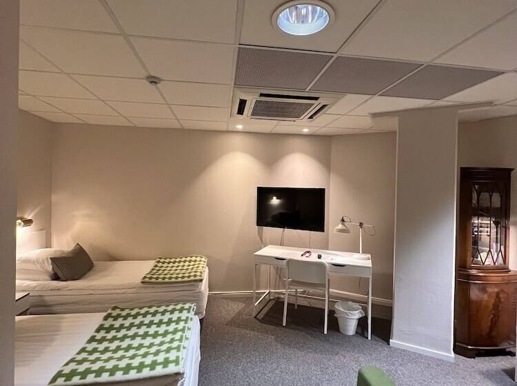 בית מלון כפרי L Garvaren