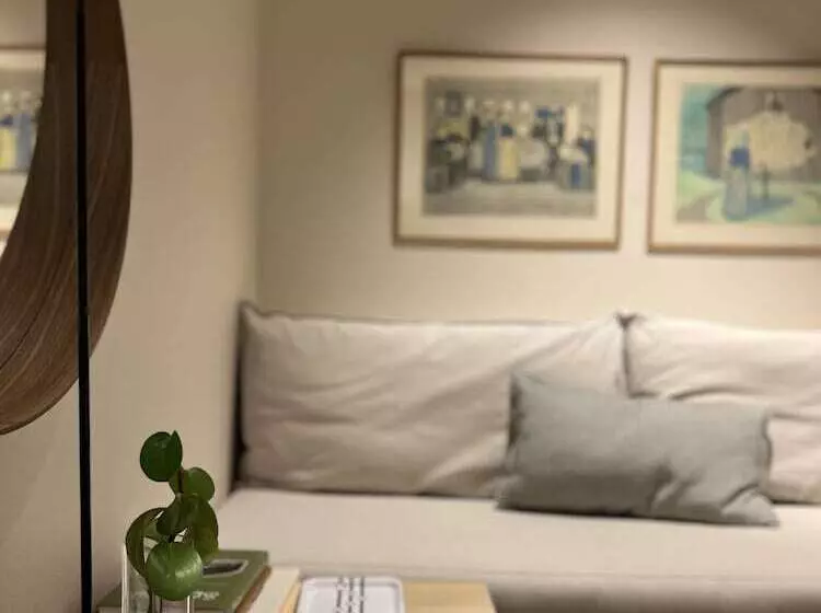 בית מלון כפרי L Garvaren