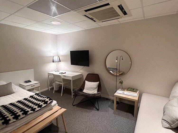 בית מלון כפרי L Garvaren