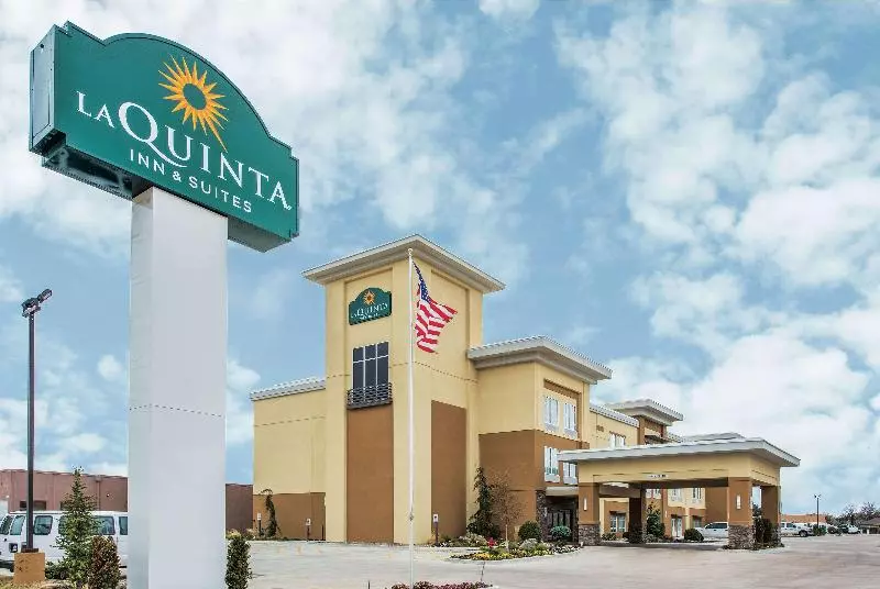 Отель La Quinta Inn & Suites By Wyndham Enid