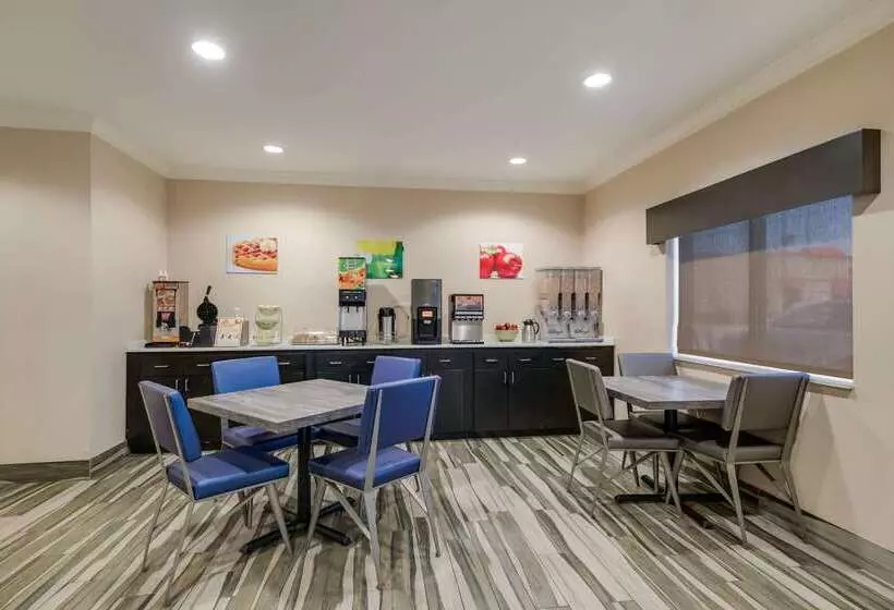 ホテル Quality Inn & Suites