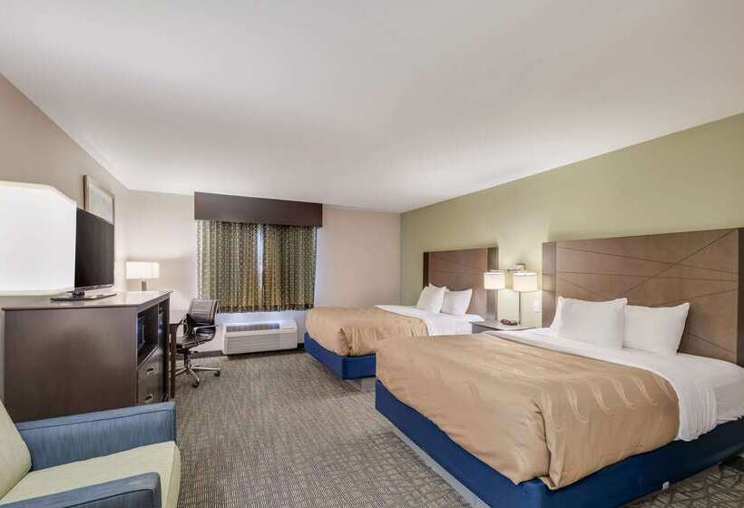 호텔 Quality Inn & Suites