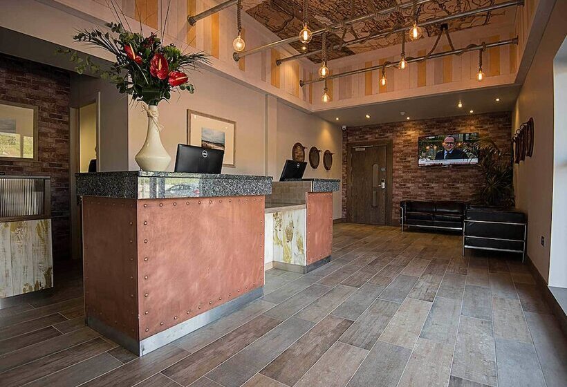 فندق The Waterside