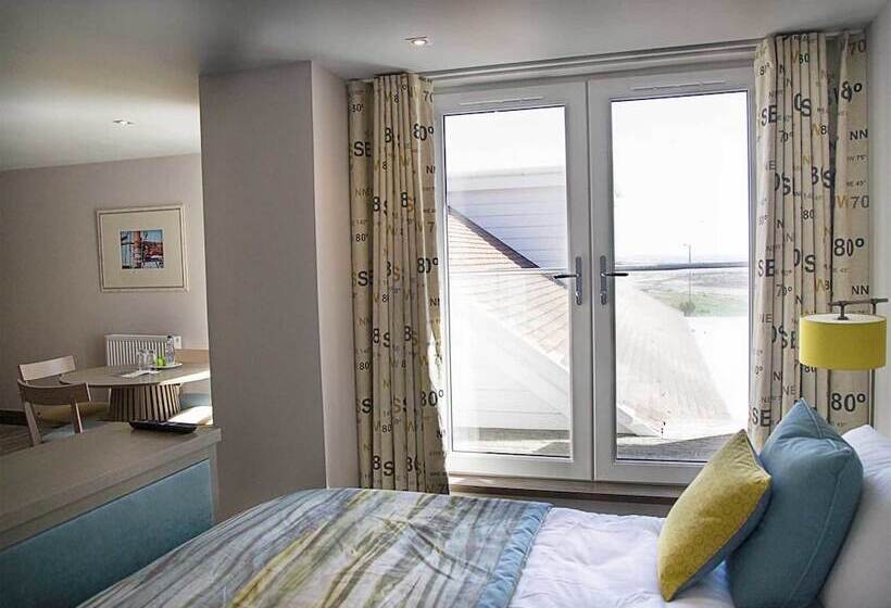 فندق The Waterside