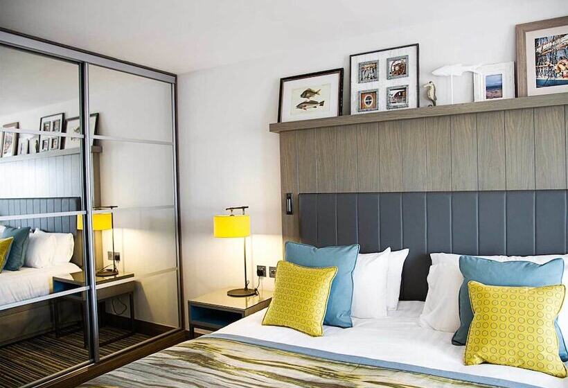 فندق The Waterside