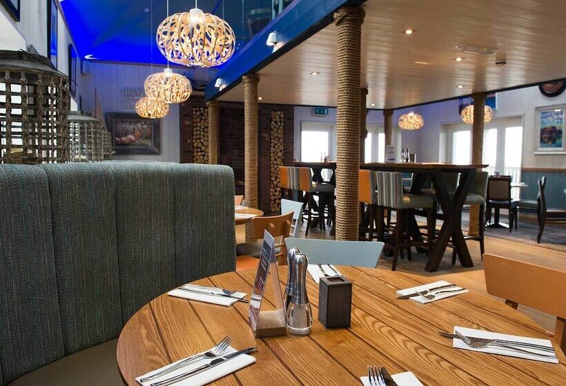 فندق The Waterside