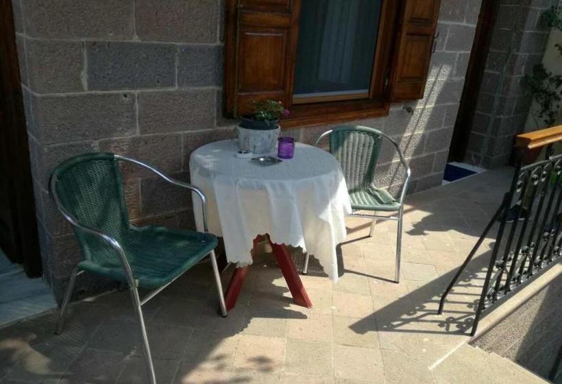 μαχη ενοικιαζόμενα δωμάτια