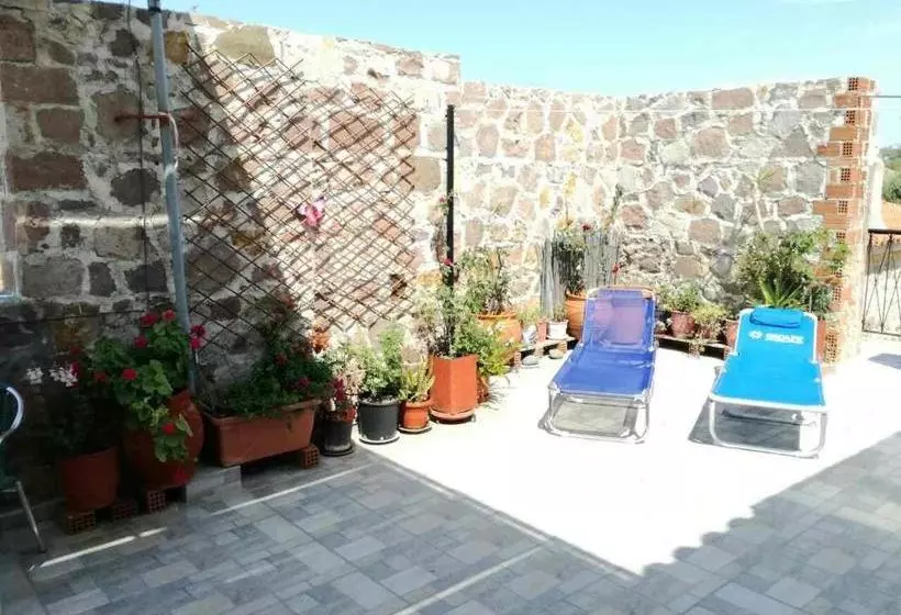 μαχη ενοικιαζόμενα δωμάτια