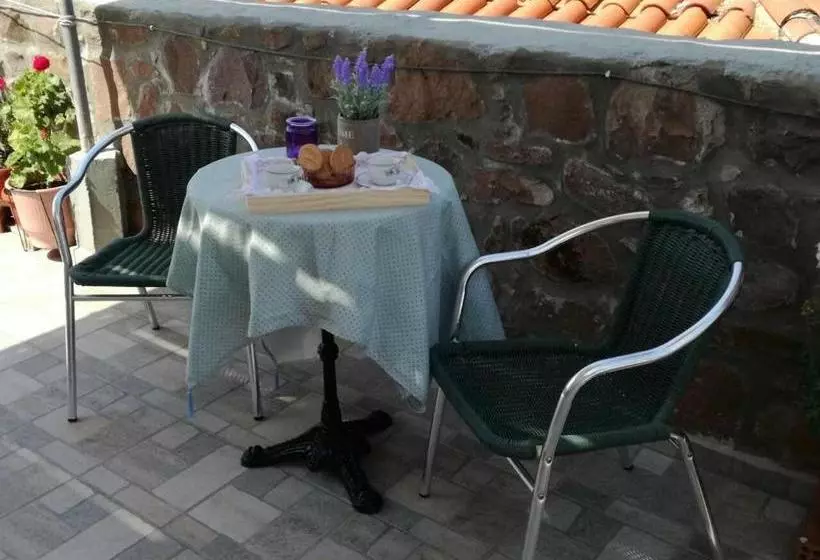 μαχη ενοικιαζόμενα δωμάτια