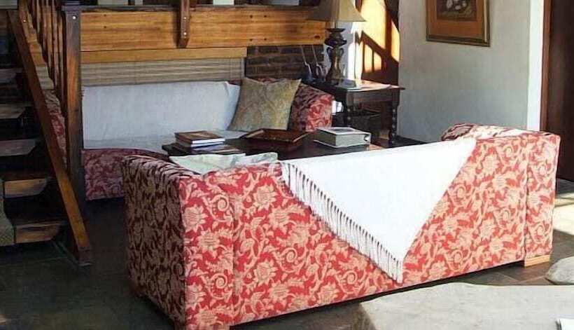 ペンション Coral Tree Inn