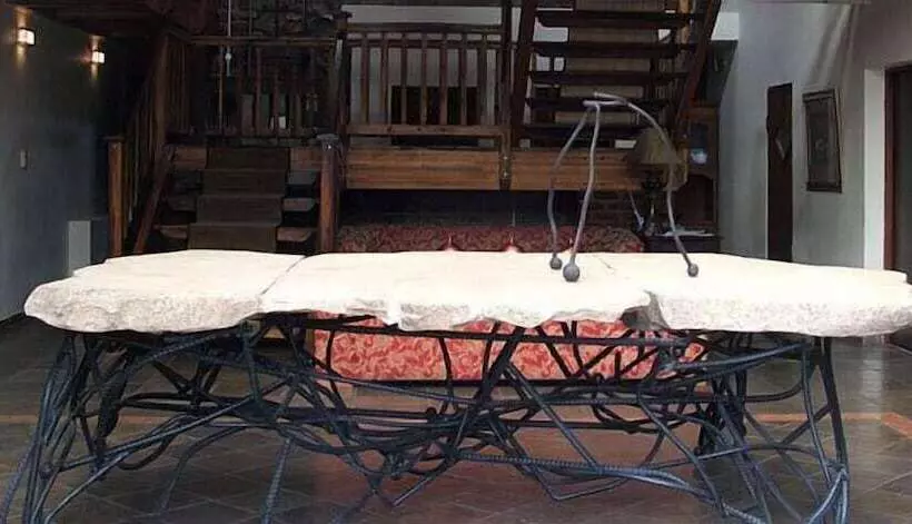 پانسیون Coral Tree Inn