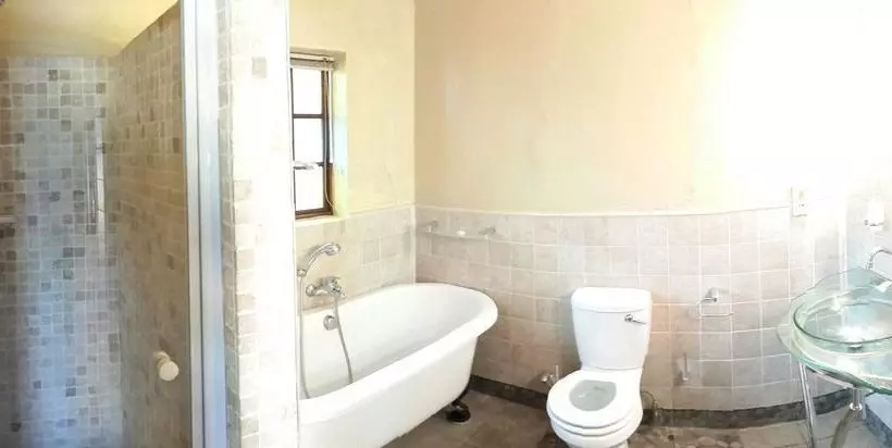 بنسيون El Roi Guest Lodge