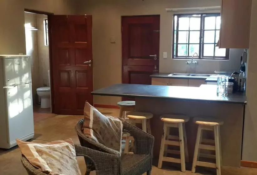 بنسيون El Roi Guest Lodge