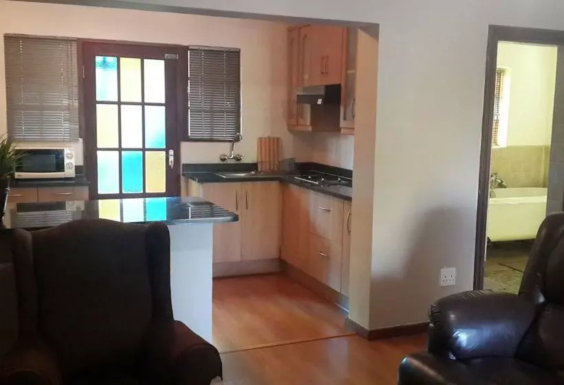 بنسيون El Roi Guest Lodge