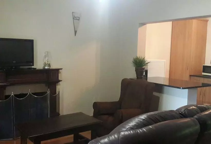 بنسيون El Roi Guest Lodge