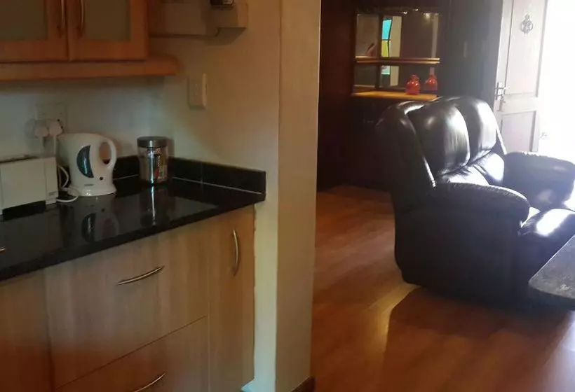 بنسيون El Roi Guest Lodge