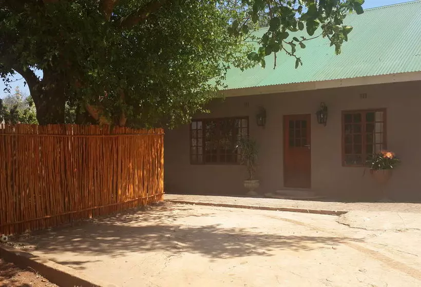 بنسيون El Roi Guest Lodge