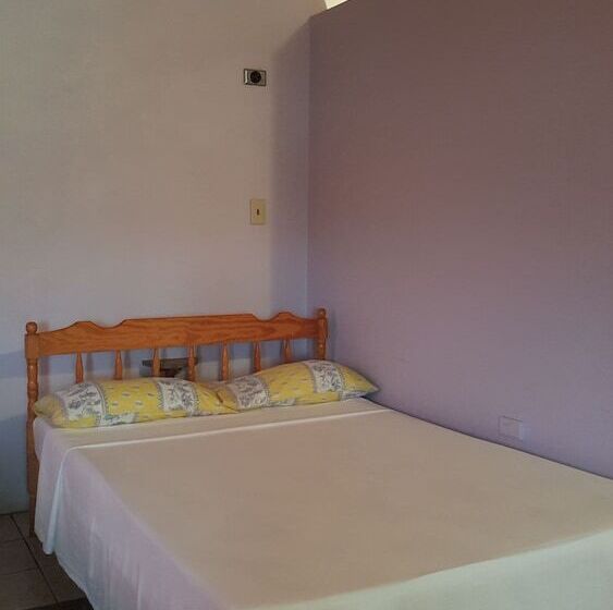 پانسیون Grand View Guesthouse