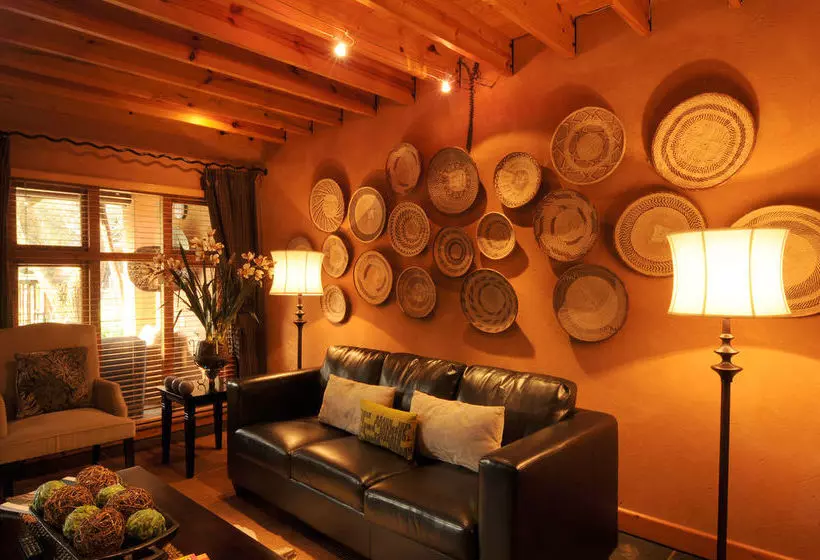 膳宿费 Sherewood Lodge