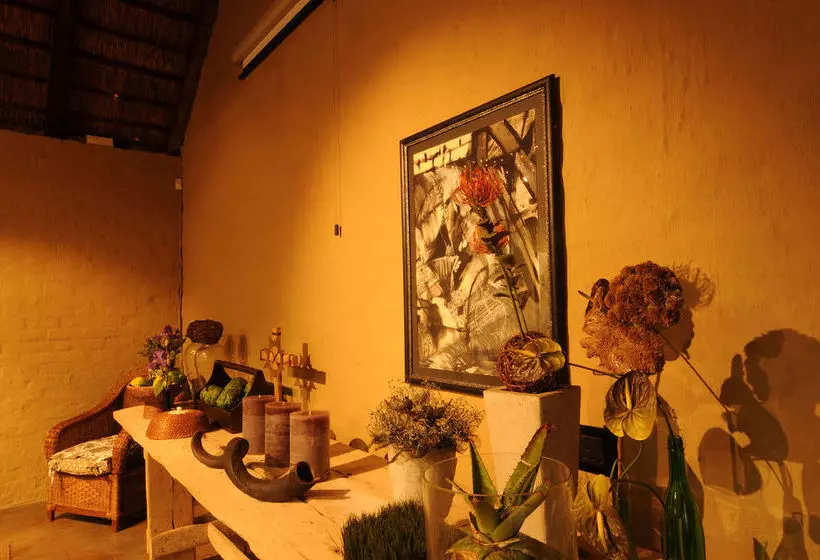 膳宿费 Sherewood Lodge