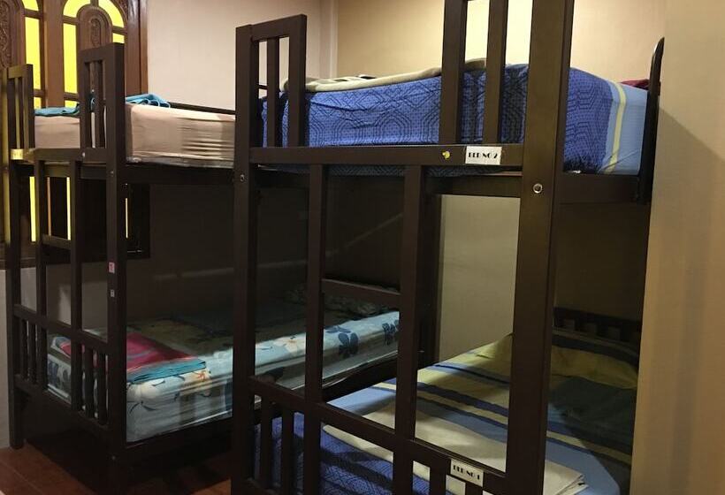 Pensió Wandee Guesthouse