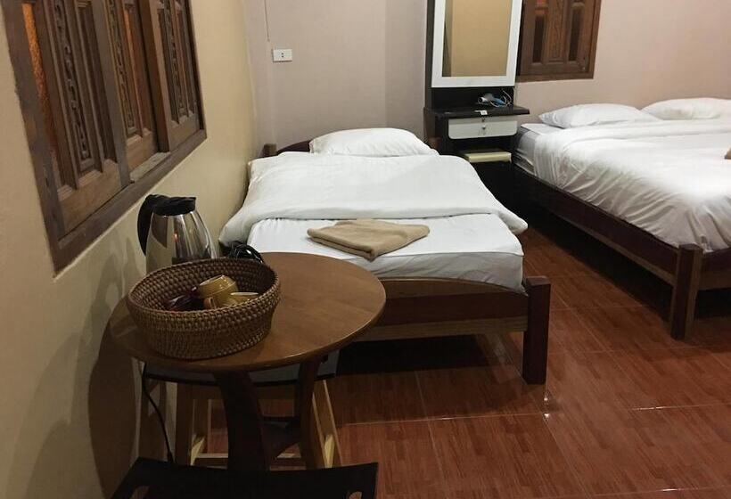 Pensió Wandee Guesthouse