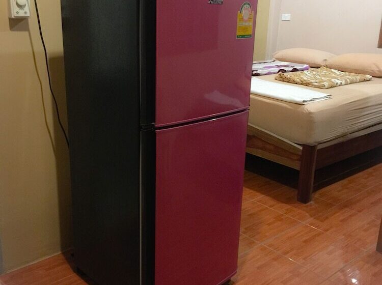 Pensió Wandee Guesthouse