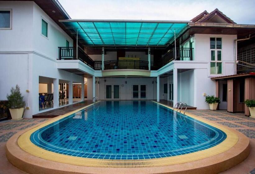 Sea Paradise Hotel Sattahip