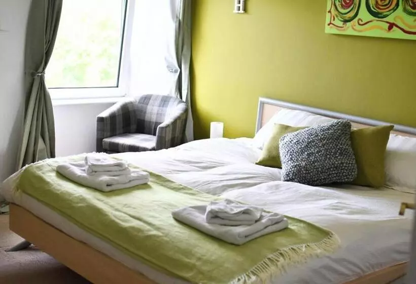 مبيت وإفطار Eaton House