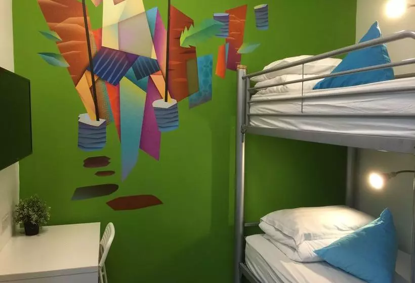 Five Stones Hostel