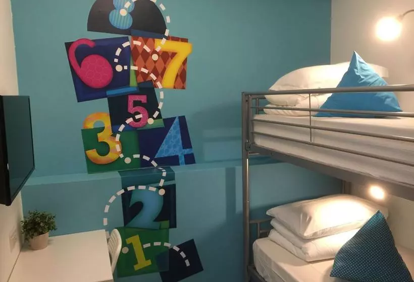 Five Stones Hostel
