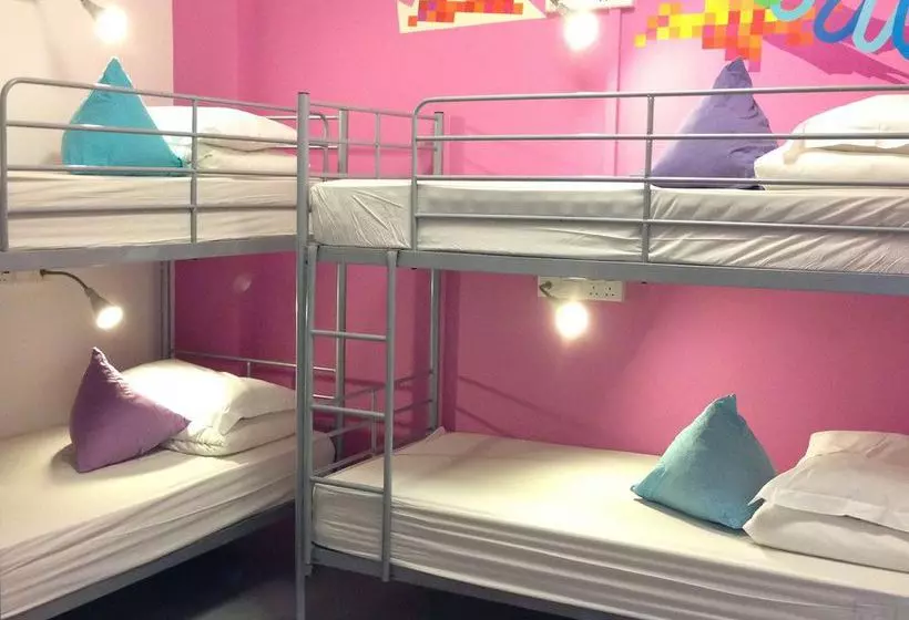 Five Stones Hostel