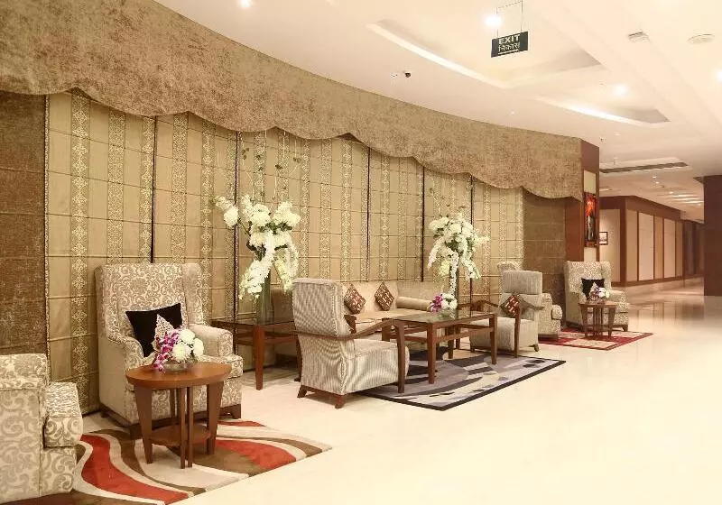 Grand Notting Hills  And Resorts