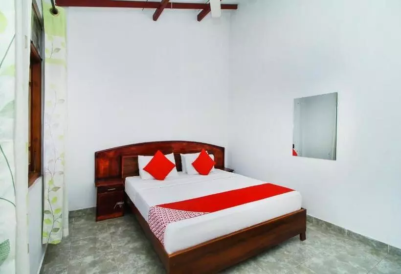 Hotel Airport Green View Resort