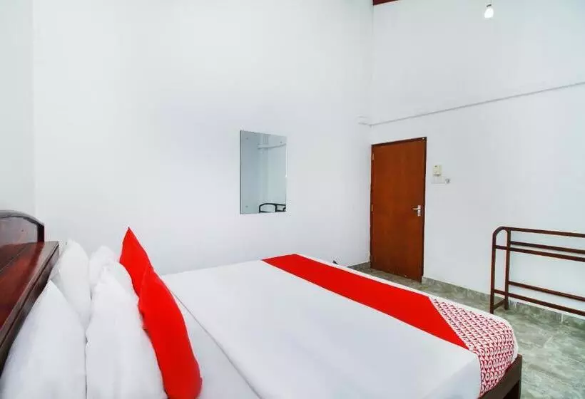 Hotel Airport Green View Resort