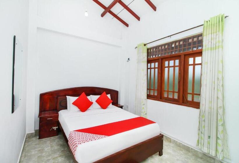 Отель Airport Green View Resort