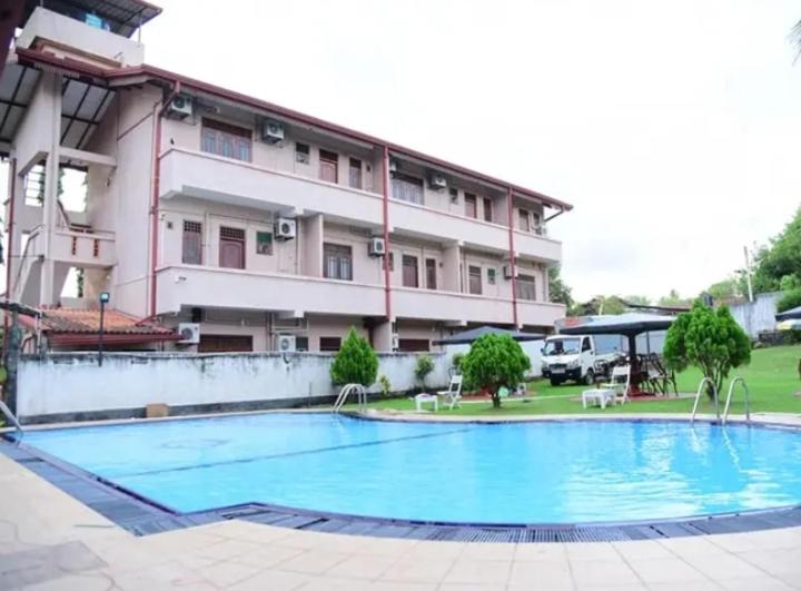 Отель Airport Green View Resort