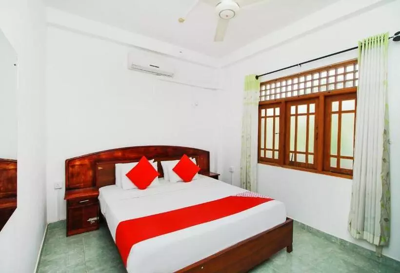 Hotel Airport Green View Resort