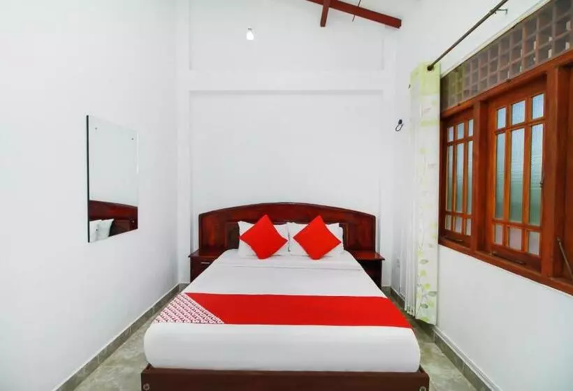 Hotel Airport Green View Resort