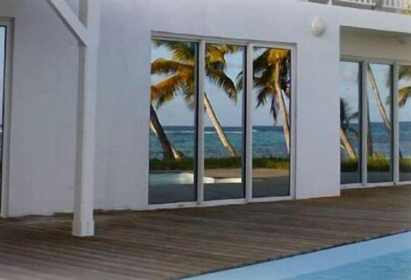 هتل Coco Beach Mariegalante