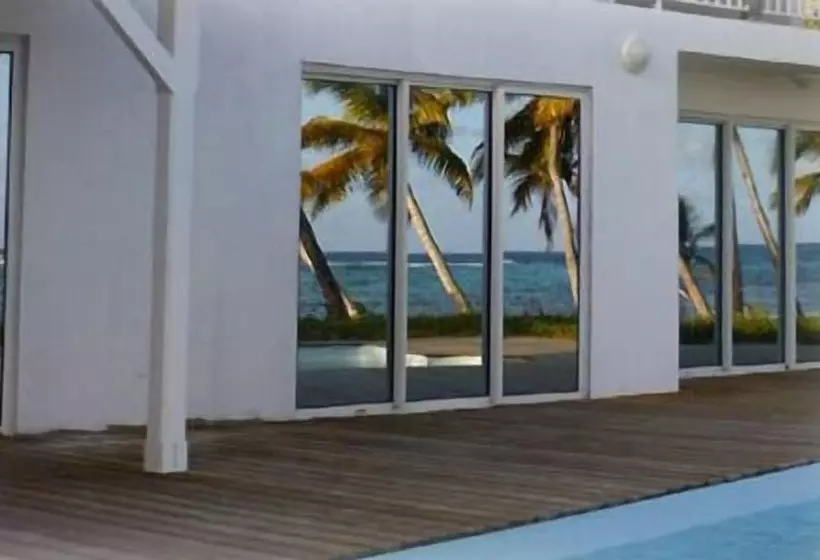 هتل Coco Beach Mariegalante