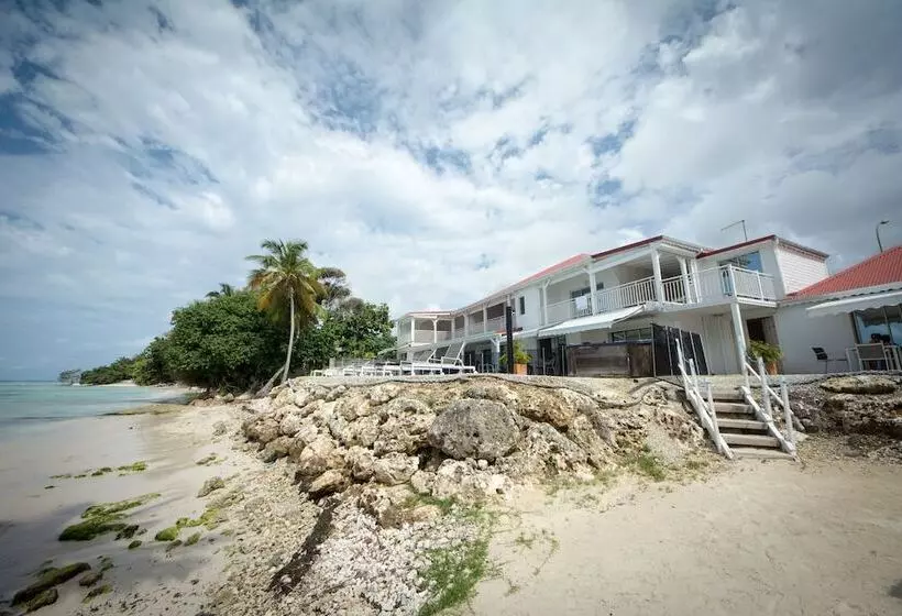 هتل Coco Beach Mariegalante