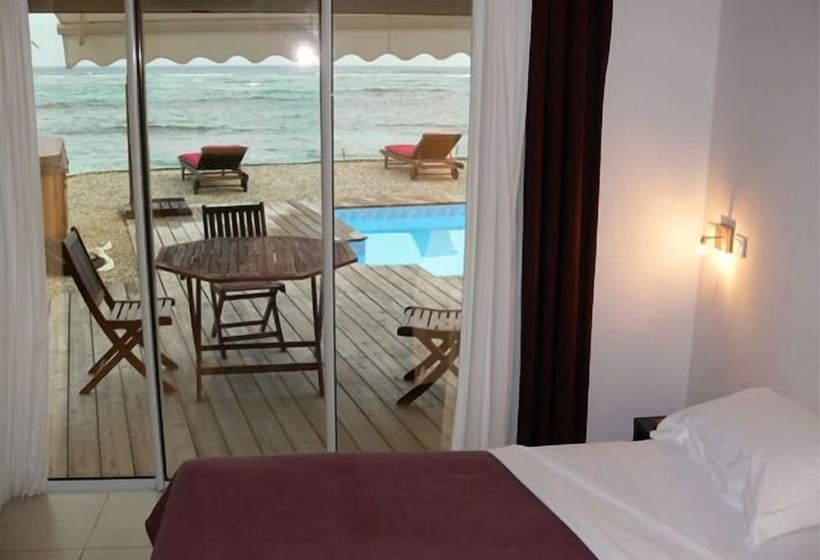 هتل Coco Beach Mariegalante